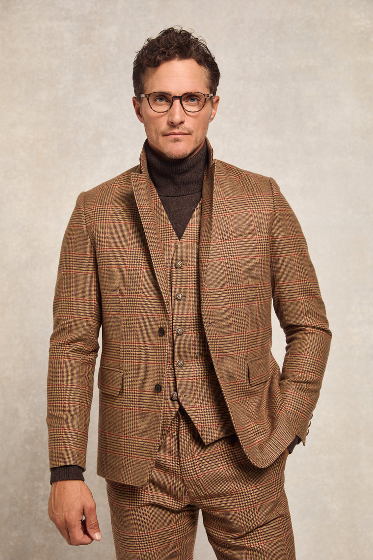 Tom Woodward Trot Up Look One