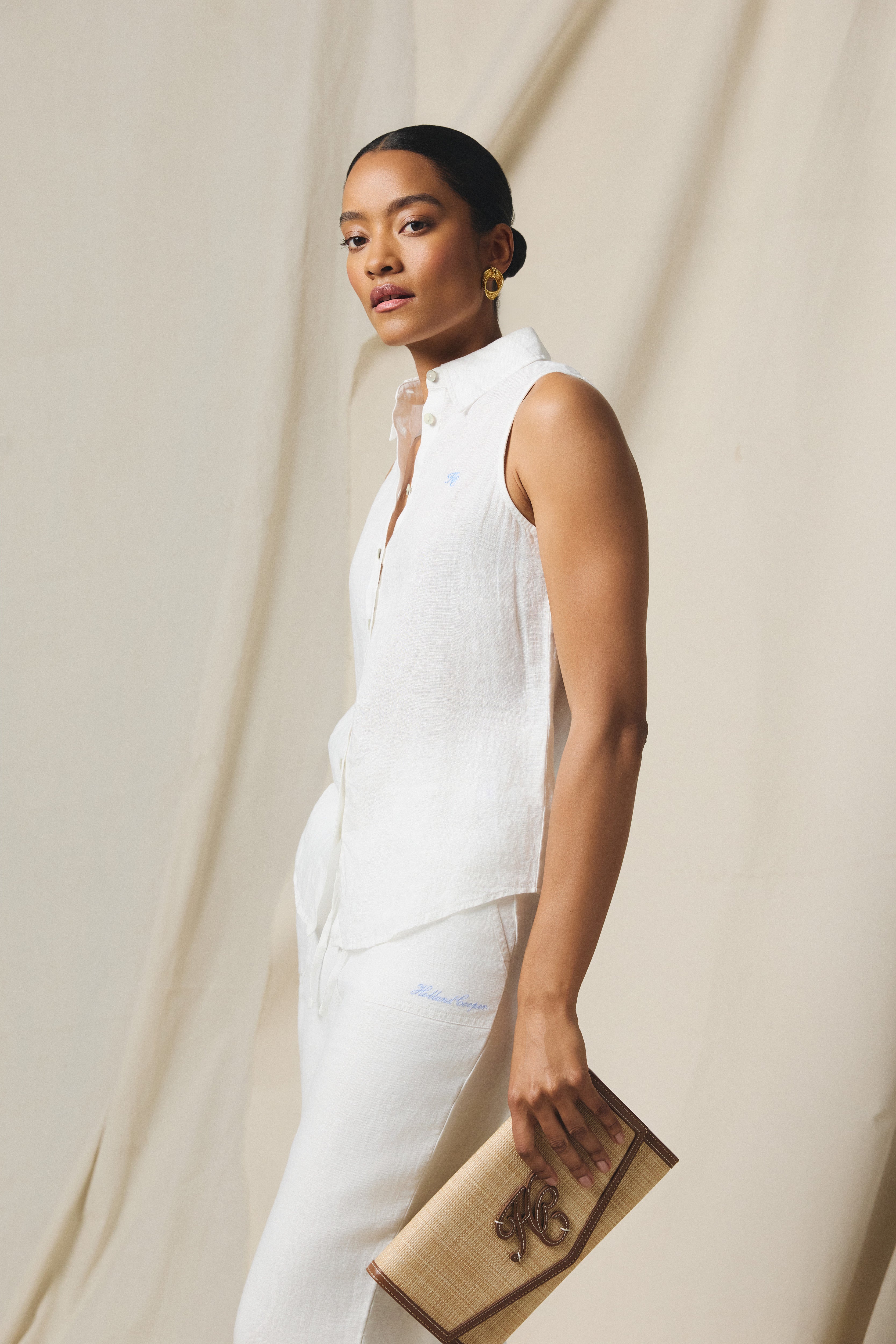 Sleeveless Amalfi Linen Shirt (White) – Holland Cooper ®