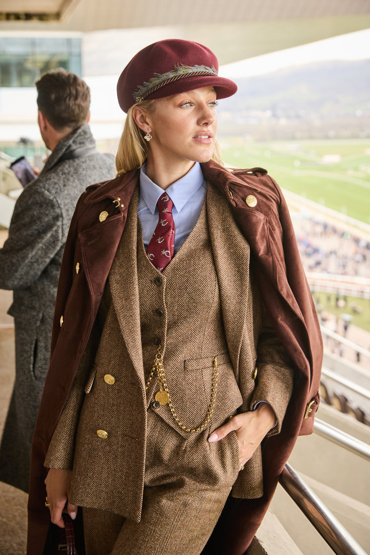Leonora Smee's Look (Large Scale Brown Herringbone)