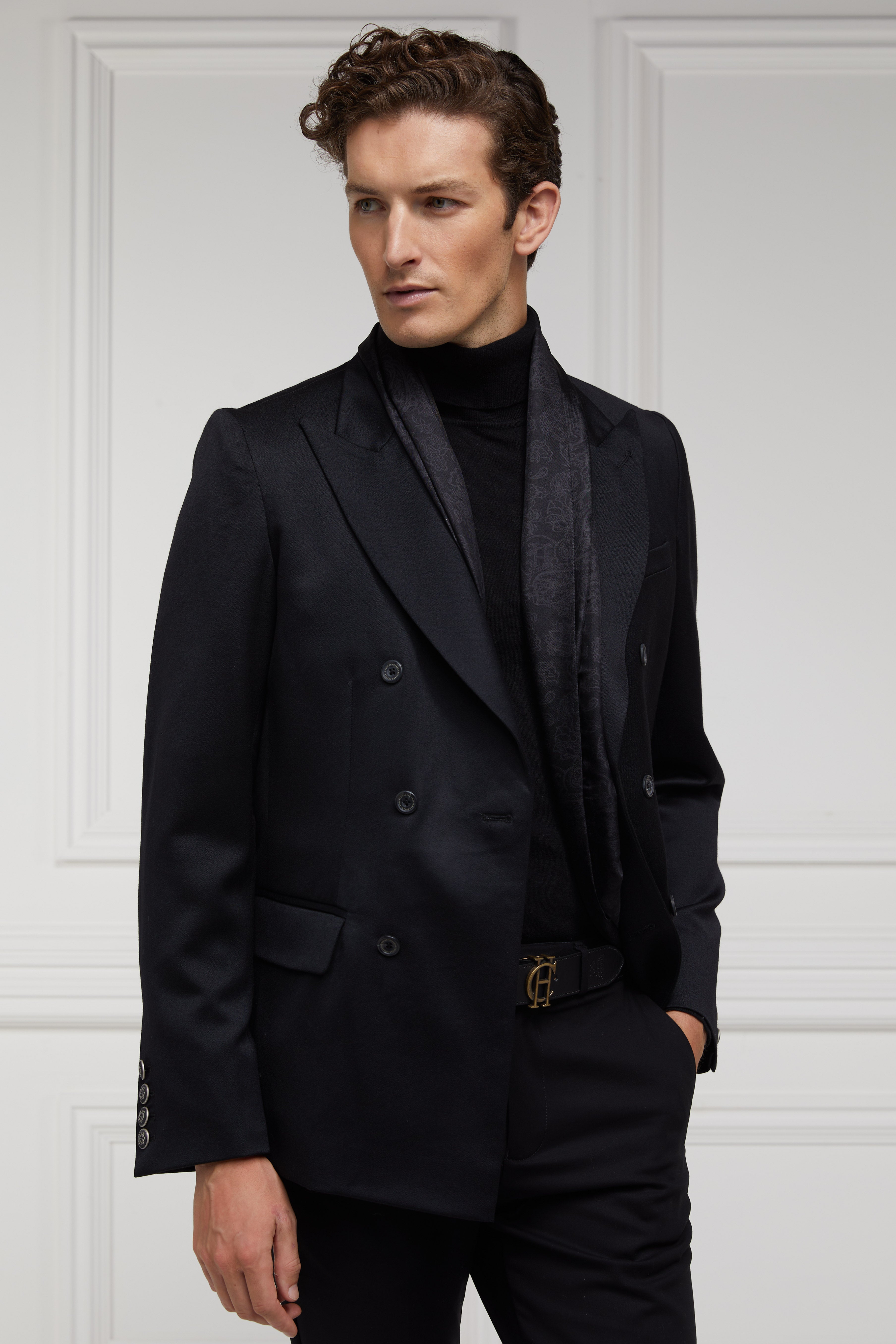 Men's Silk Scarf (Black Charcoal Paisley) – Holland Cooper ®