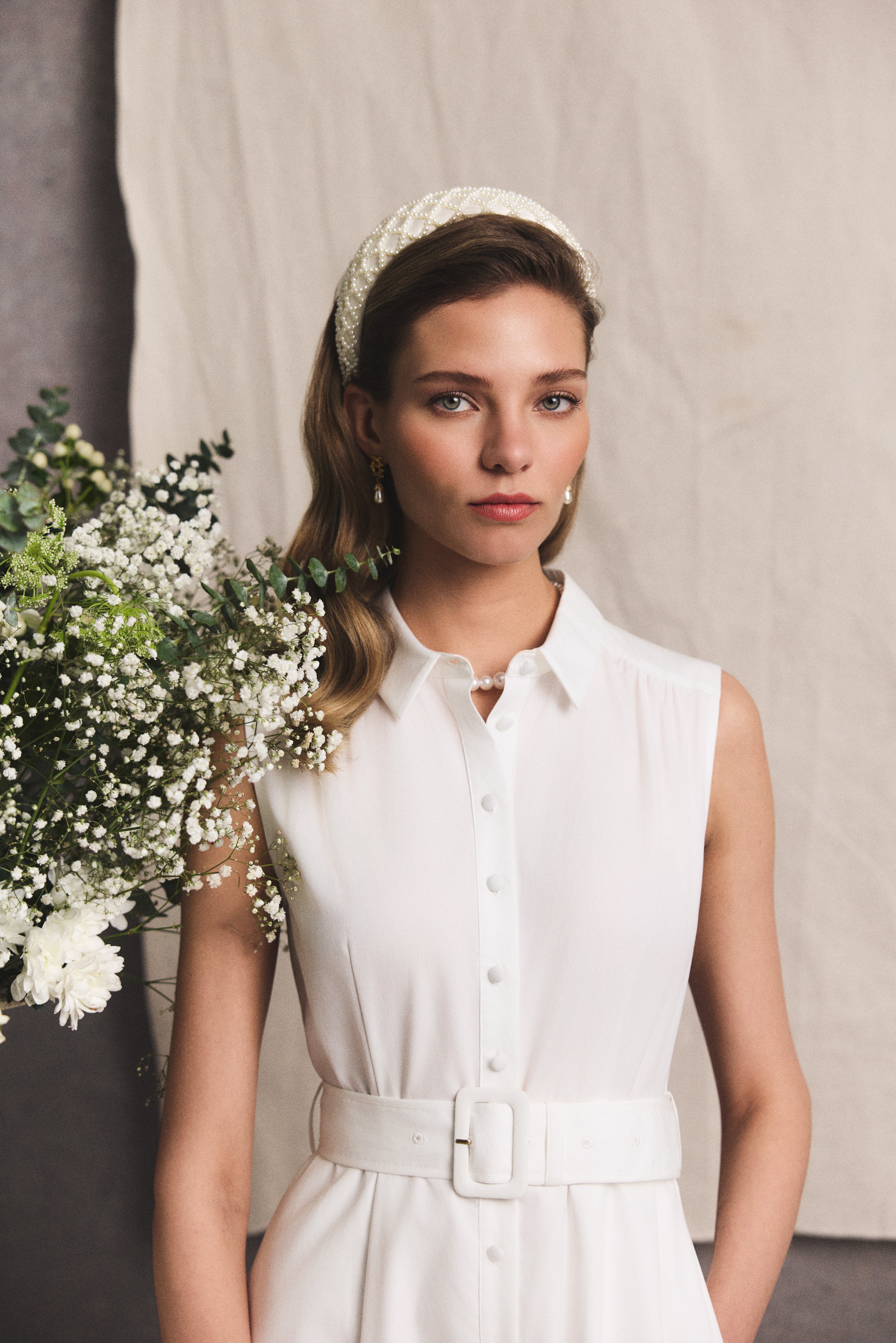 Aimee Sleeveless Dress (White)