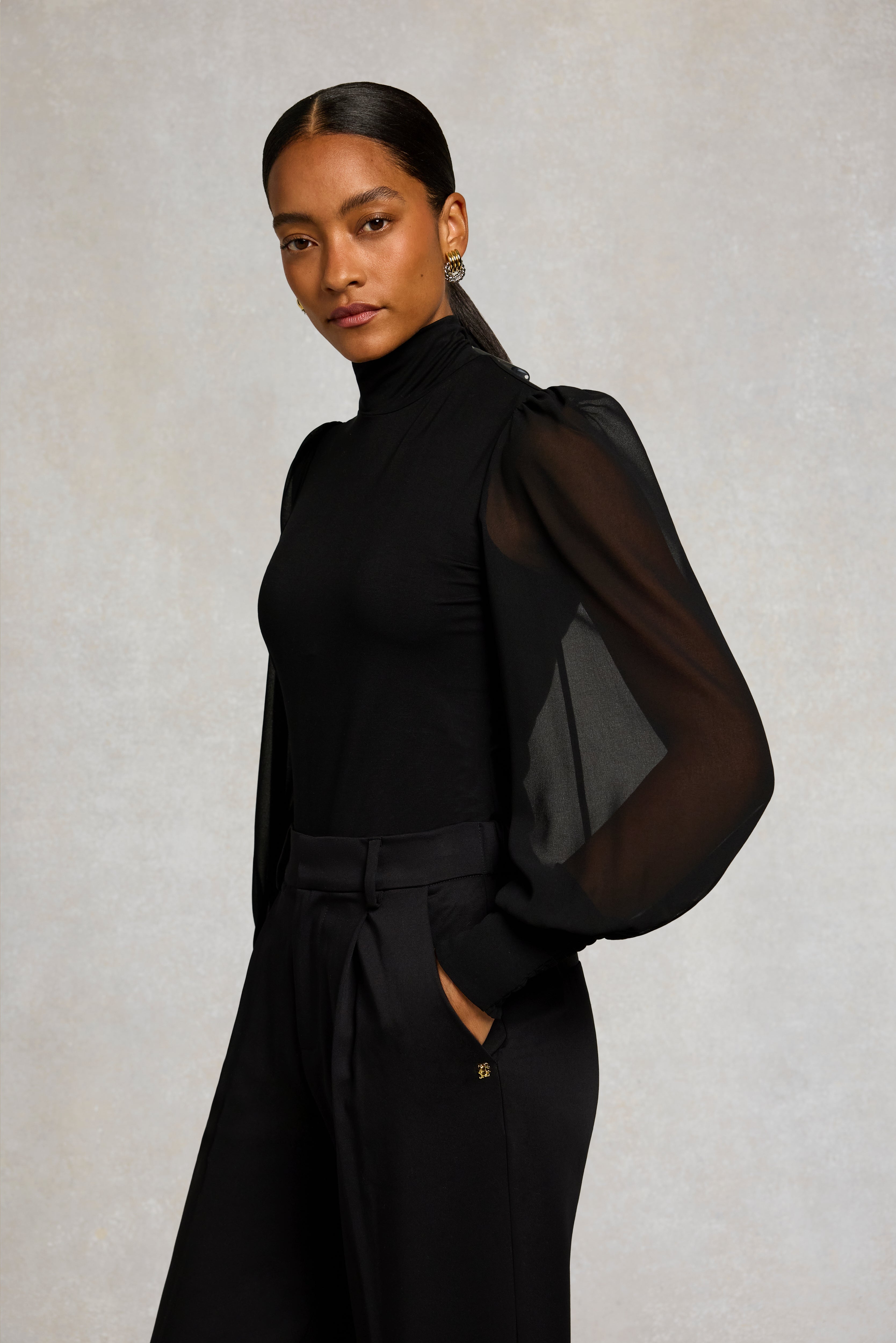 Supersoft Balloon Sleeve Top (Black) – Holland Cooper ®