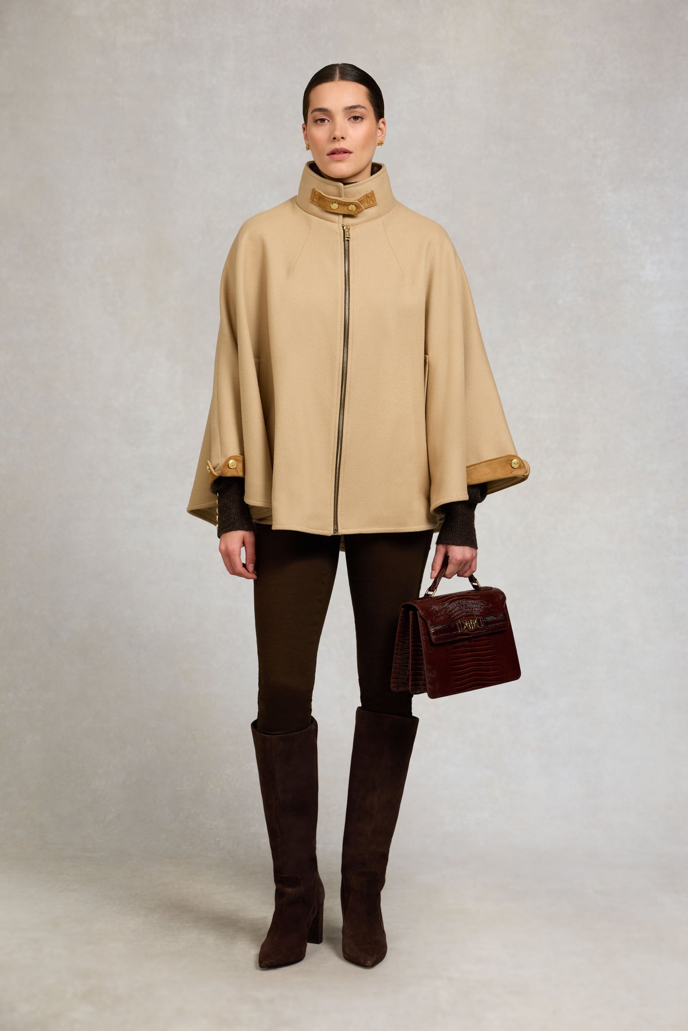 The Classic Cape (Camel)