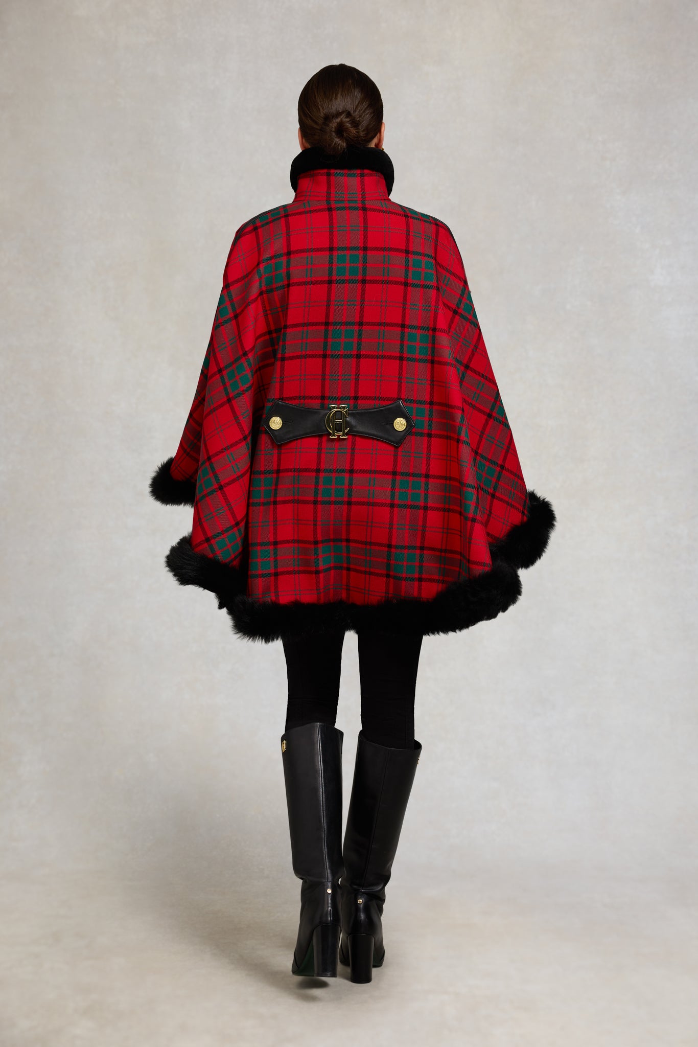 Gold Label Chiltern Cape (Red Tartan)