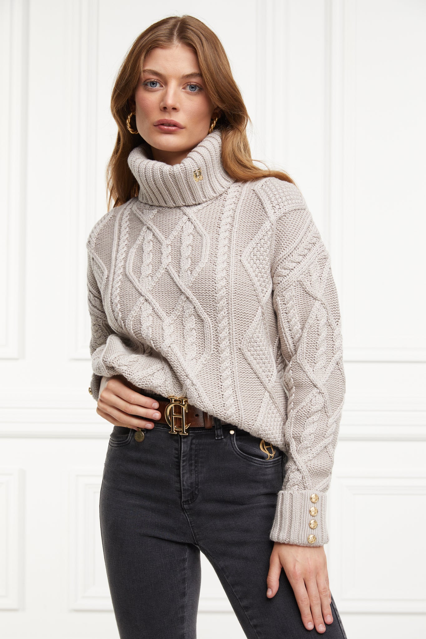 Noveli Cable Knit (Taupe)