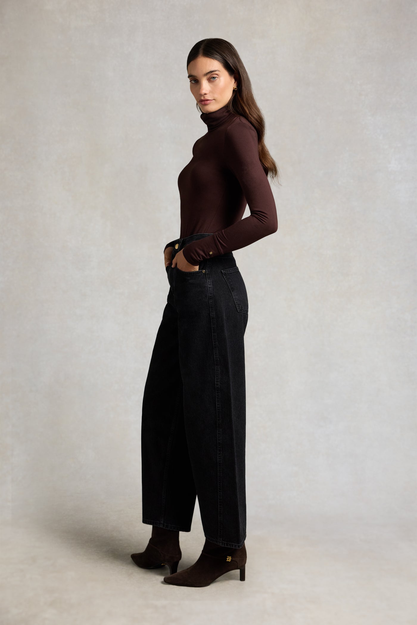 Barrel Leg Jean (Vintage Black)