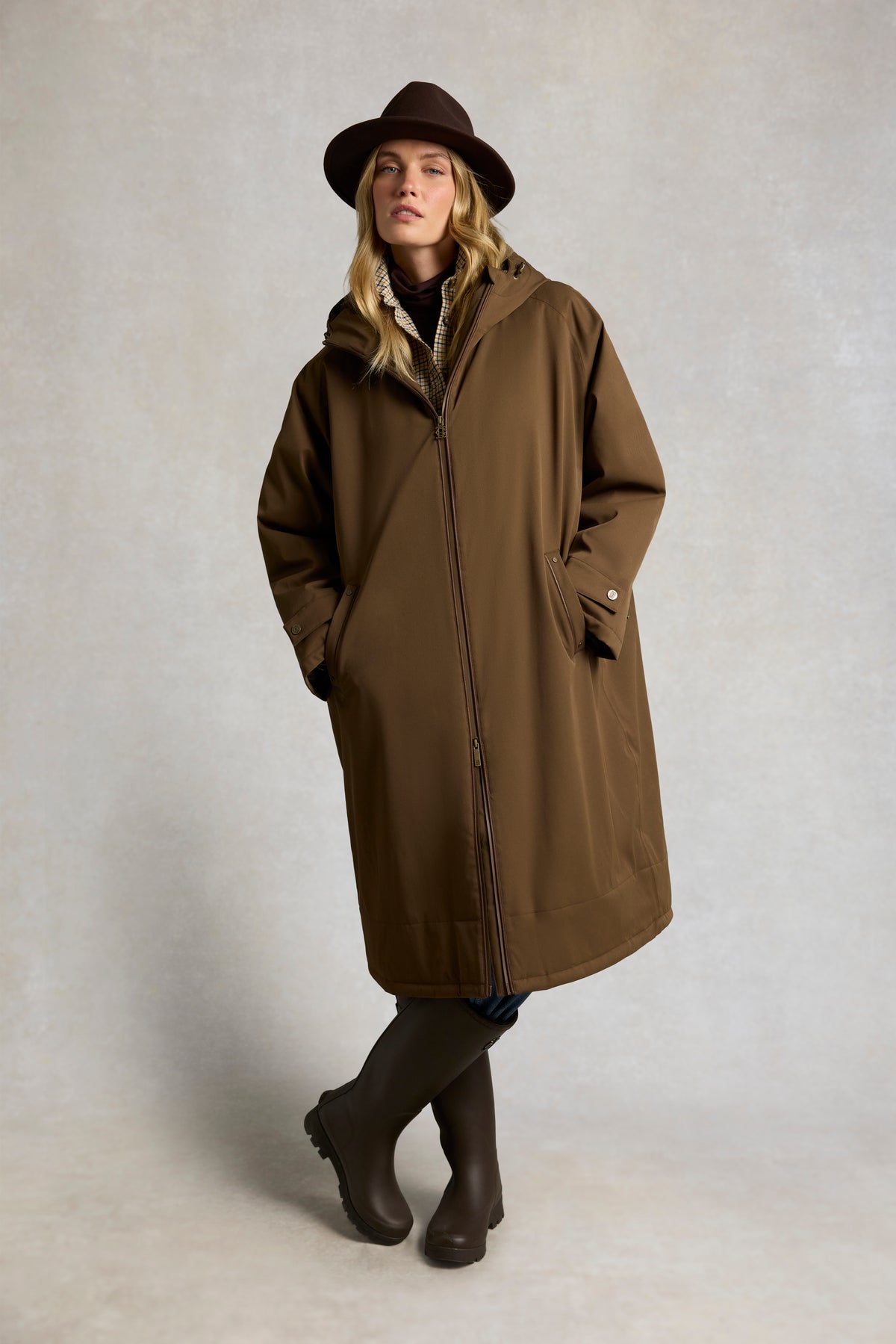 One-Size Waterproof Coat (Chestnut)