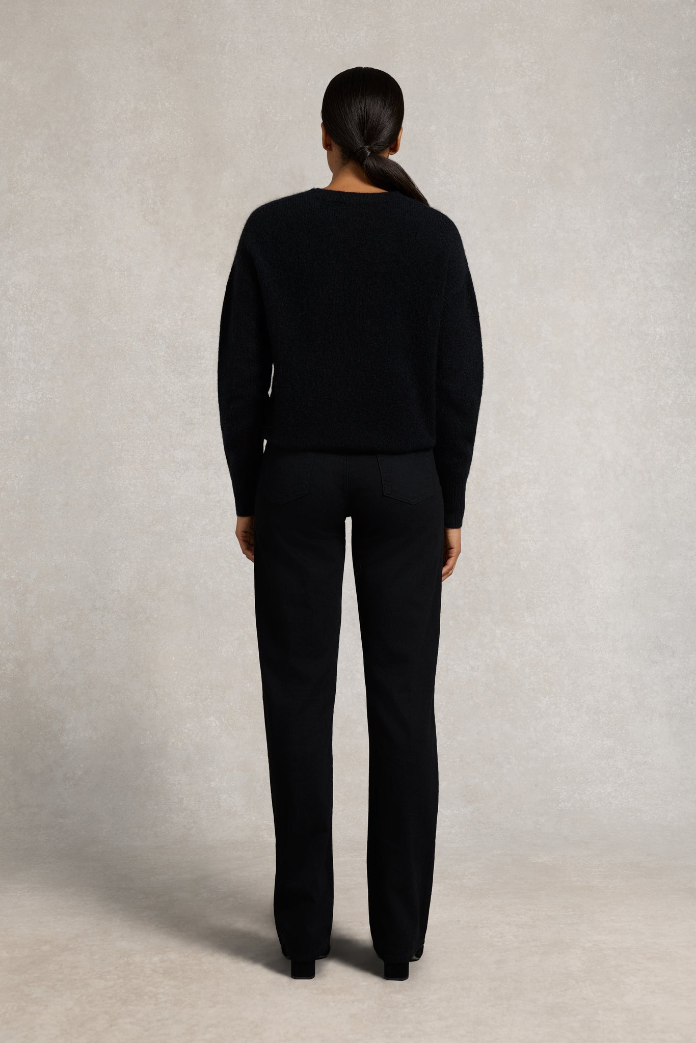 Jessica Straight Jean (Black)