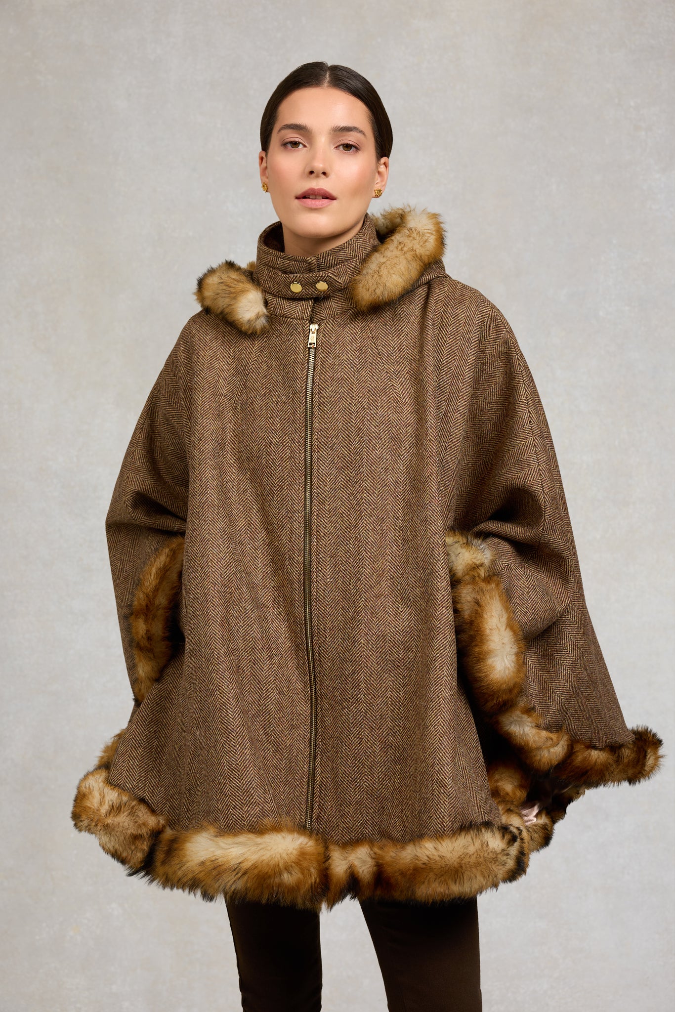 Kensington Gold Label Cape (Large Scale Brown Herringbone)