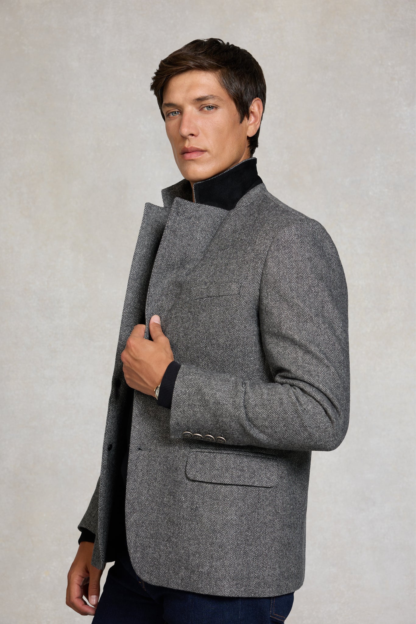 The Single Breasted Blazer (Mono Herringbone)