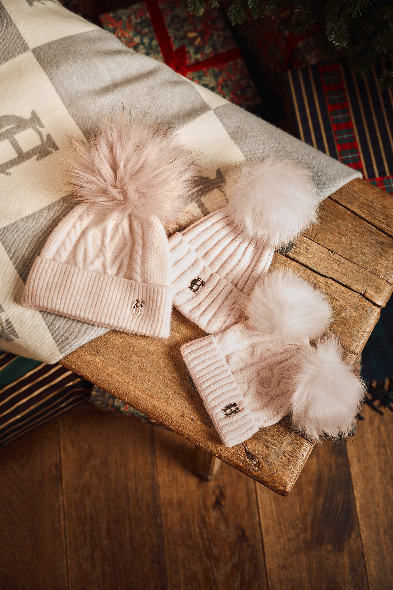 Baby Cable Hat (Pink)