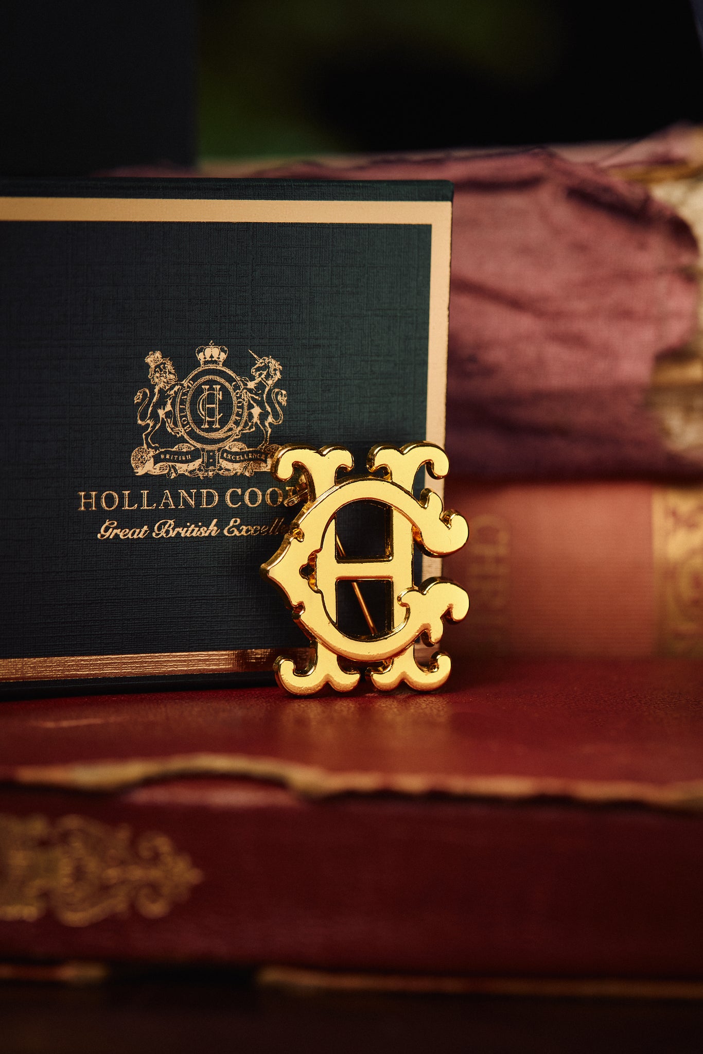 HC Heraldic Brooch (Gold)