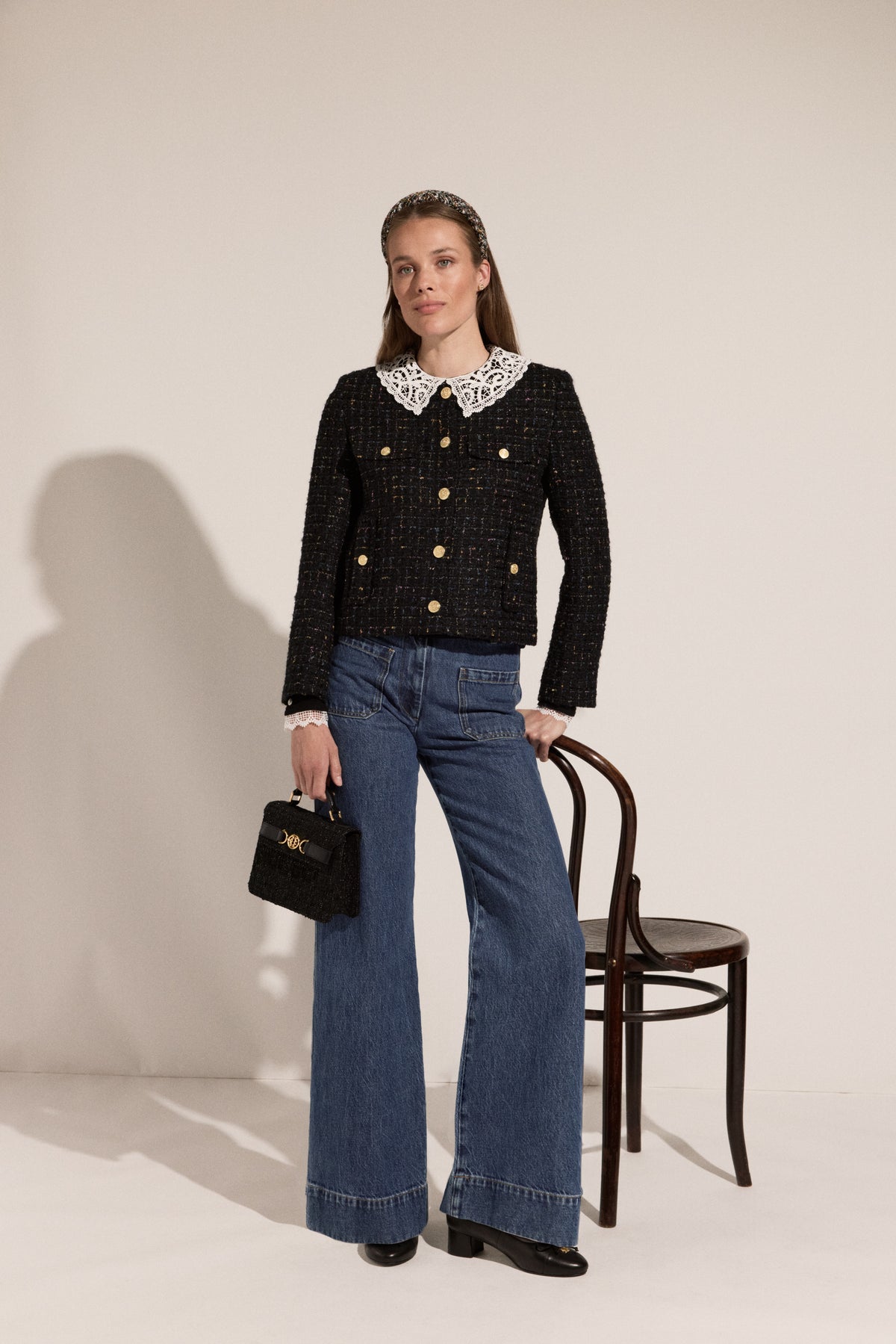 Avebury Crew Neck Knit (Black)