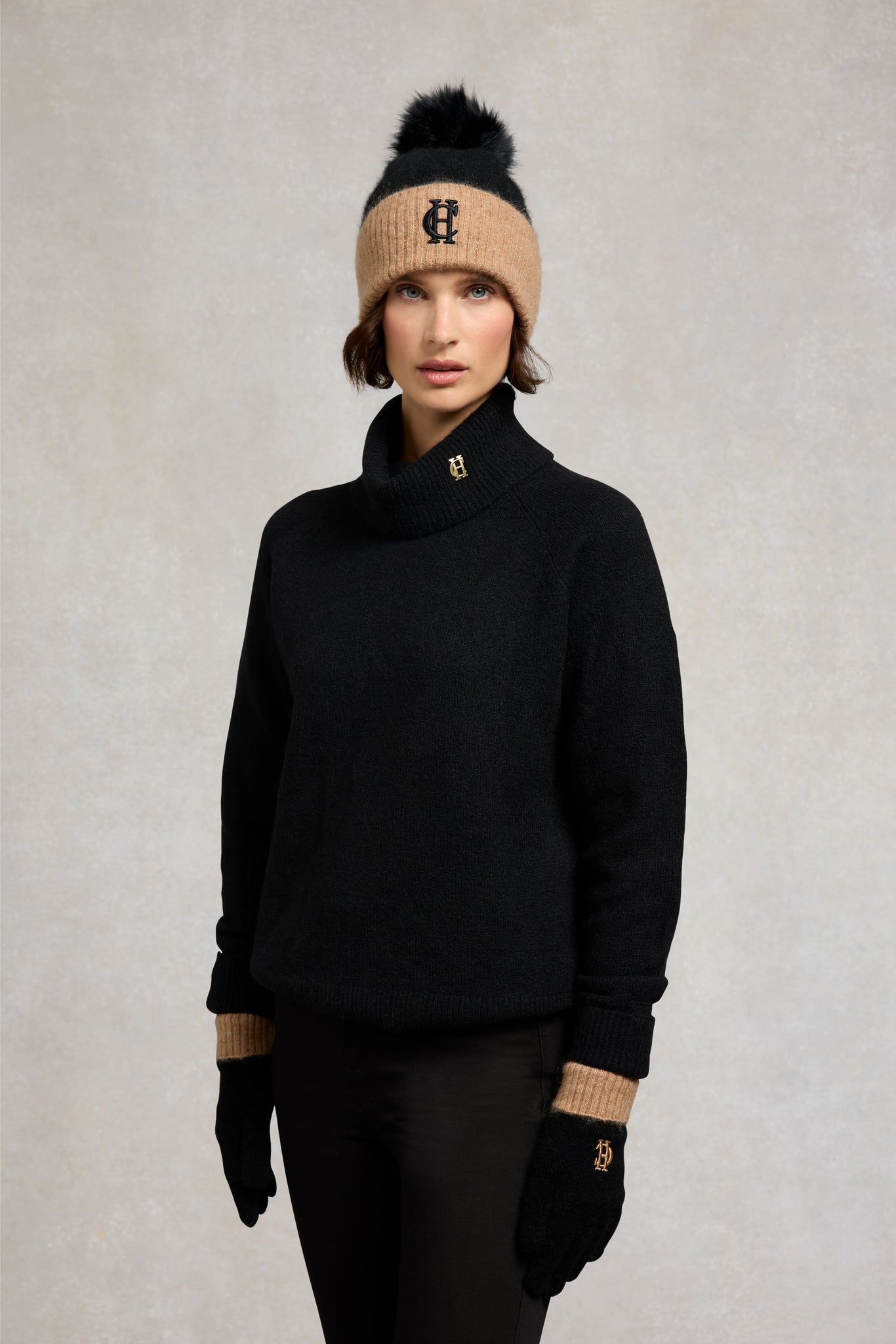 Chelsea Bobble Hat (Black)