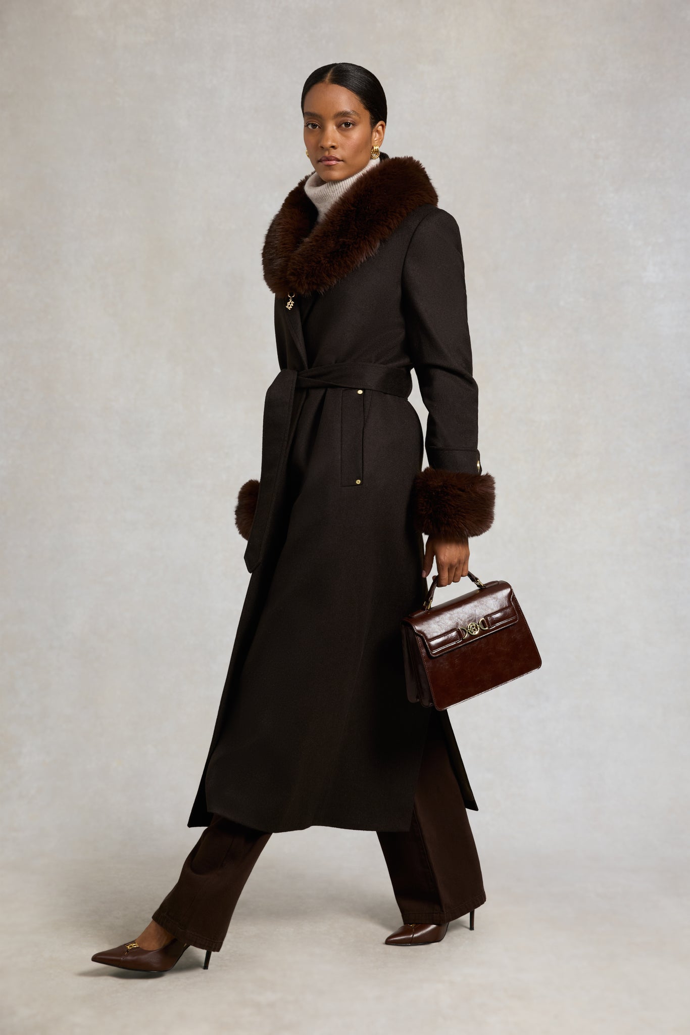 Faux Fur Shawl (Chocolate)