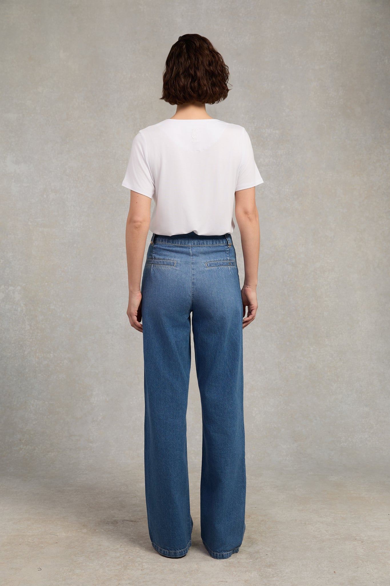 Relax Fit Crew Neck Tee (White)