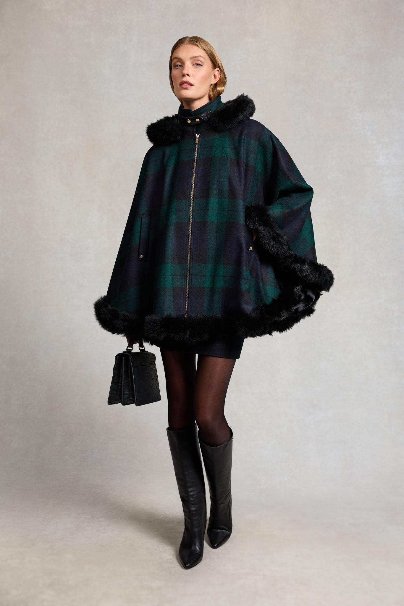 Kensington Gold Label Cape (Blackwatch)