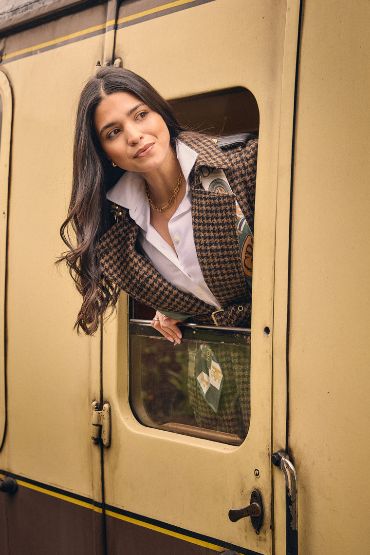 Samantha Guerrero's Look (Chocolate Houndstooth)