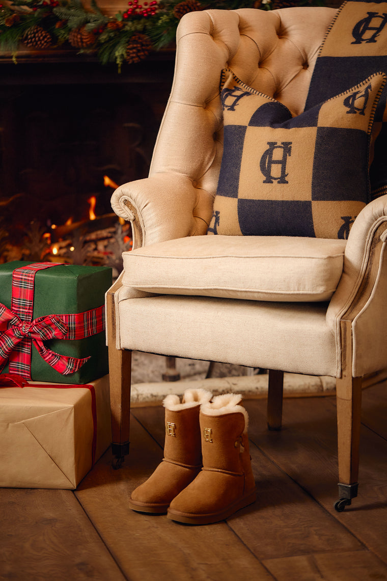 Luxury Cushion (Navy Camel)