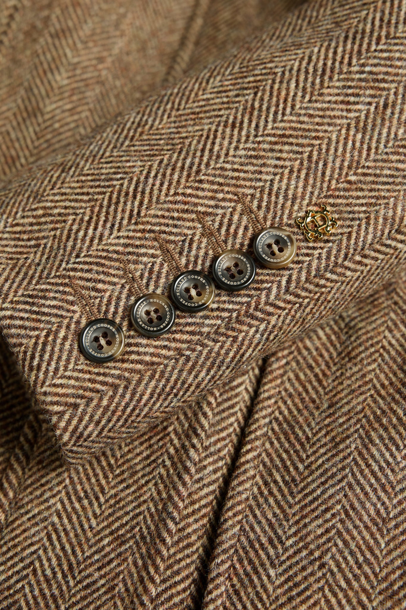 Country Classic Jacket (Large Scale Brown Herringbone)