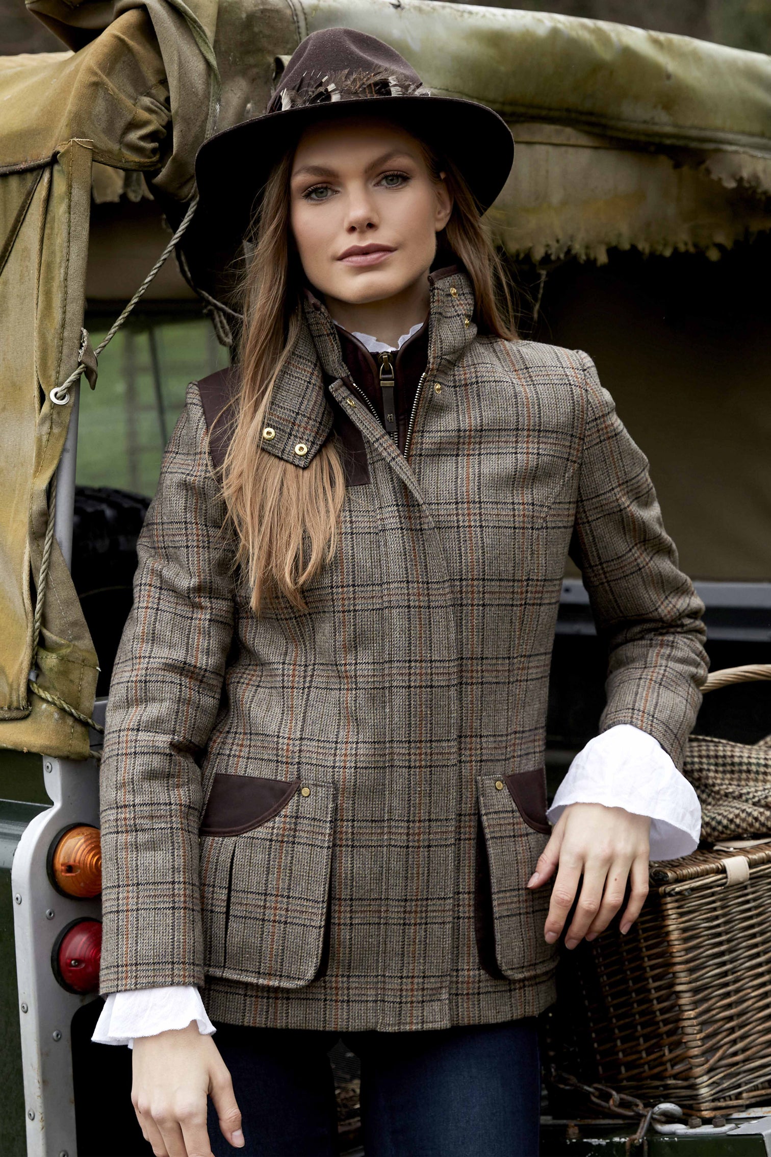 Country Classic Jacket (Bourbon Tweed) Holland Cooper