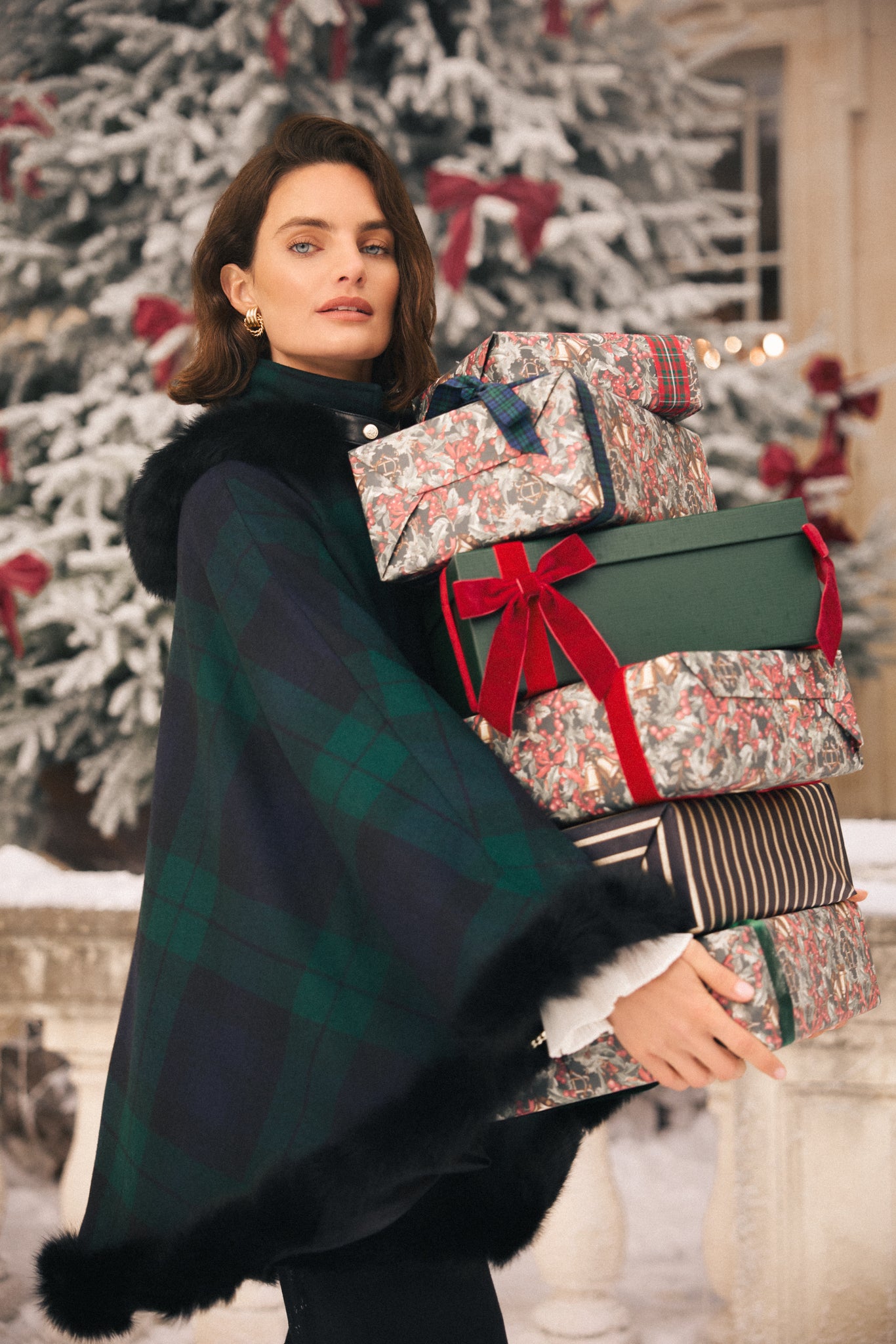 Kensington Gold Label Cape (Blackwatch)