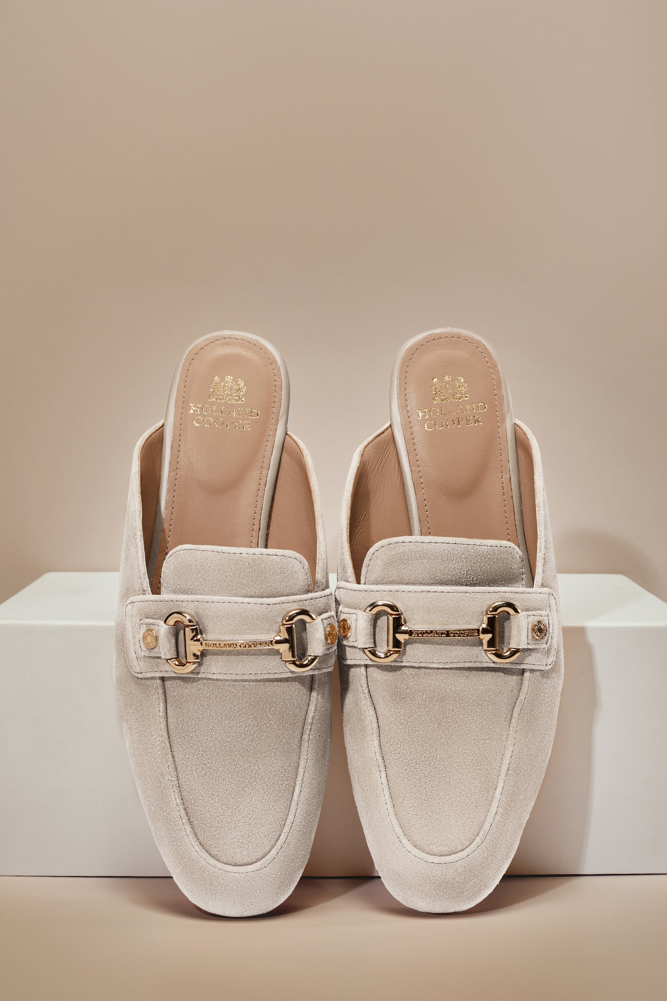 Décolleté con Zeppa da Donna Punta Chiusa Scarpe Eleganti Décolleté con Zeppa da Donna Punta Chiusa Scarpe Eleganti