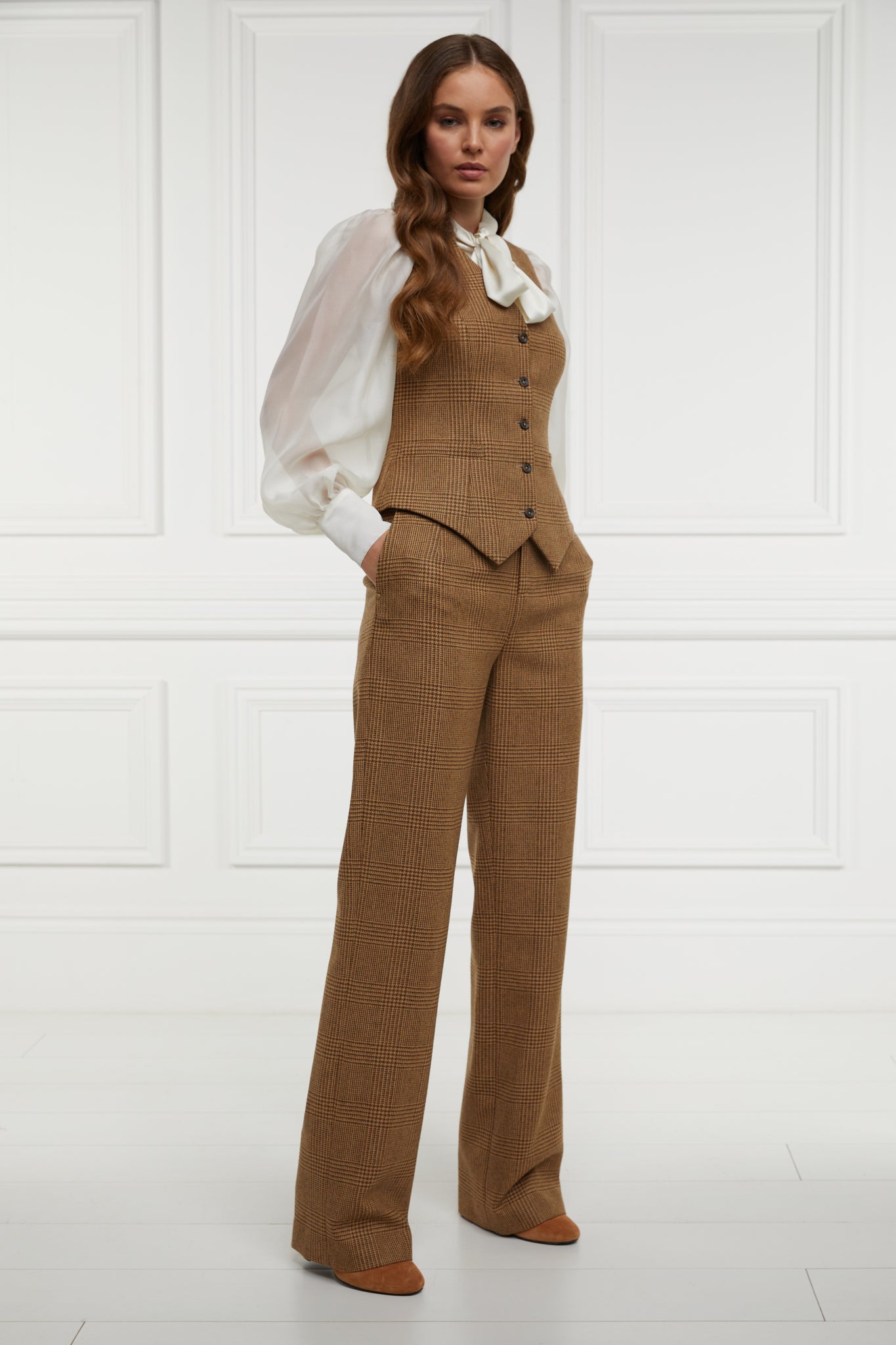 High Waisted Straight Trouser (Tawny)