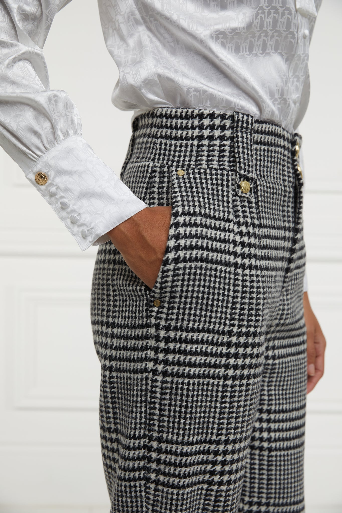 High Waisted Straight Trouser (Large Scale Prince of Wales Mono)