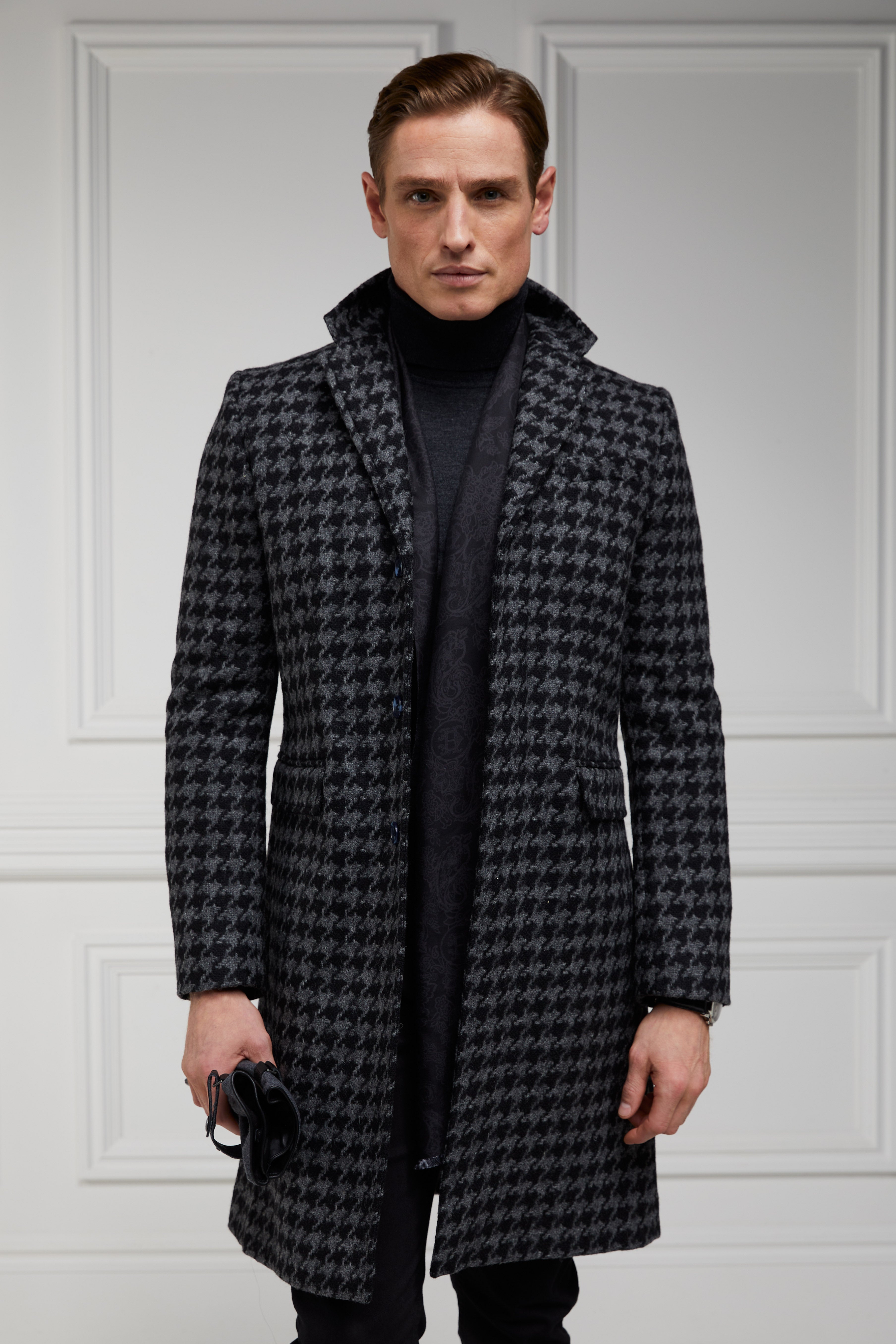 The Cheltenham Coat (Large Scale Charcoal Houndstooth) – Holland Cooper