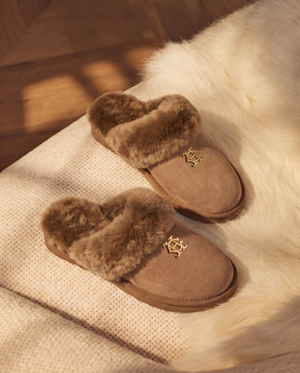 Classic Shearling Slipper (Mink)