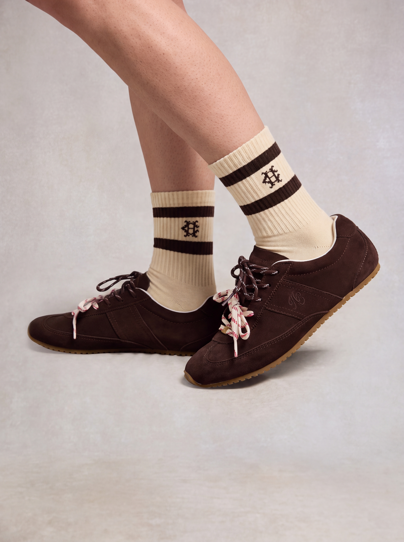 HC Trainer Sock (Ecru Bournville)