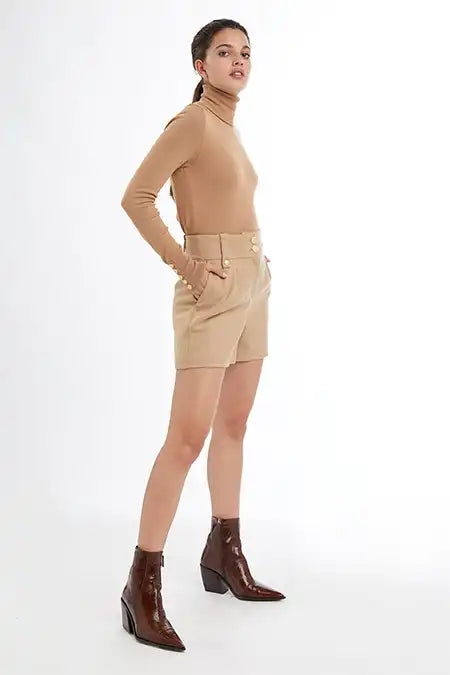 Luxe Tailored Short (Camel)