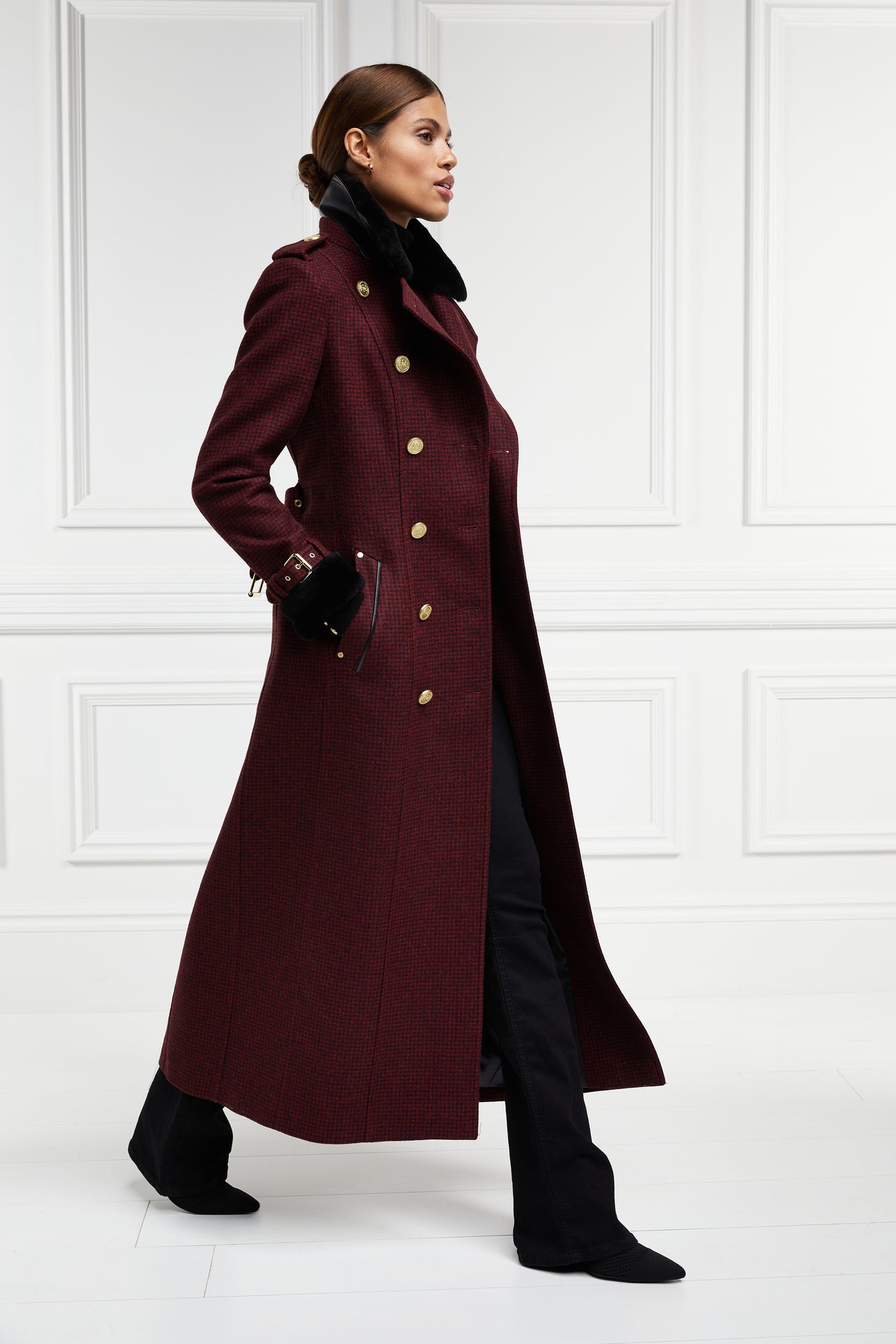 Gold Label Trench (Deep Red Houndstooth) – Holland Cooper