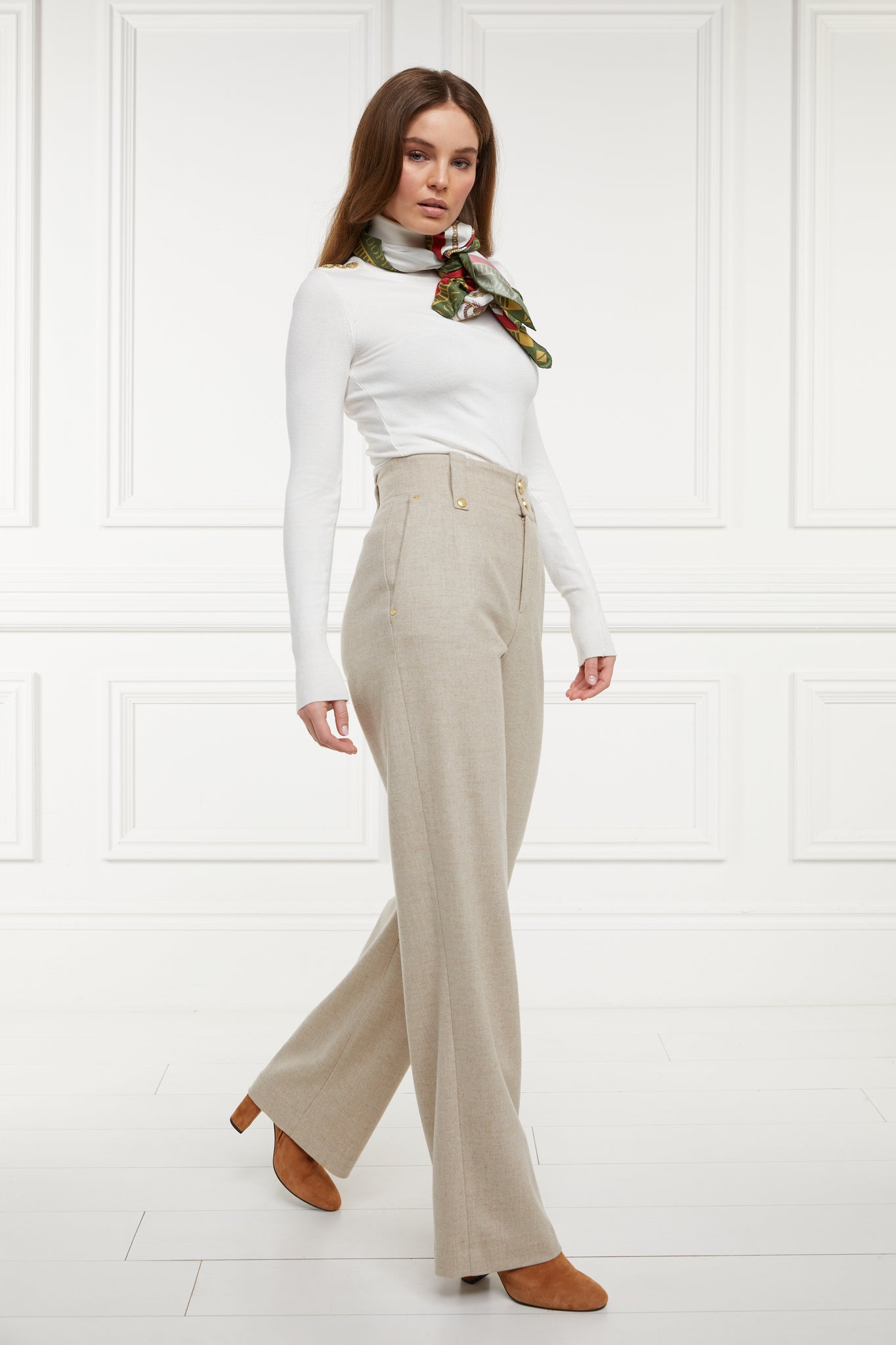 High Waisted Straight Trouser (Oatmeal) – Holland Cooper ®