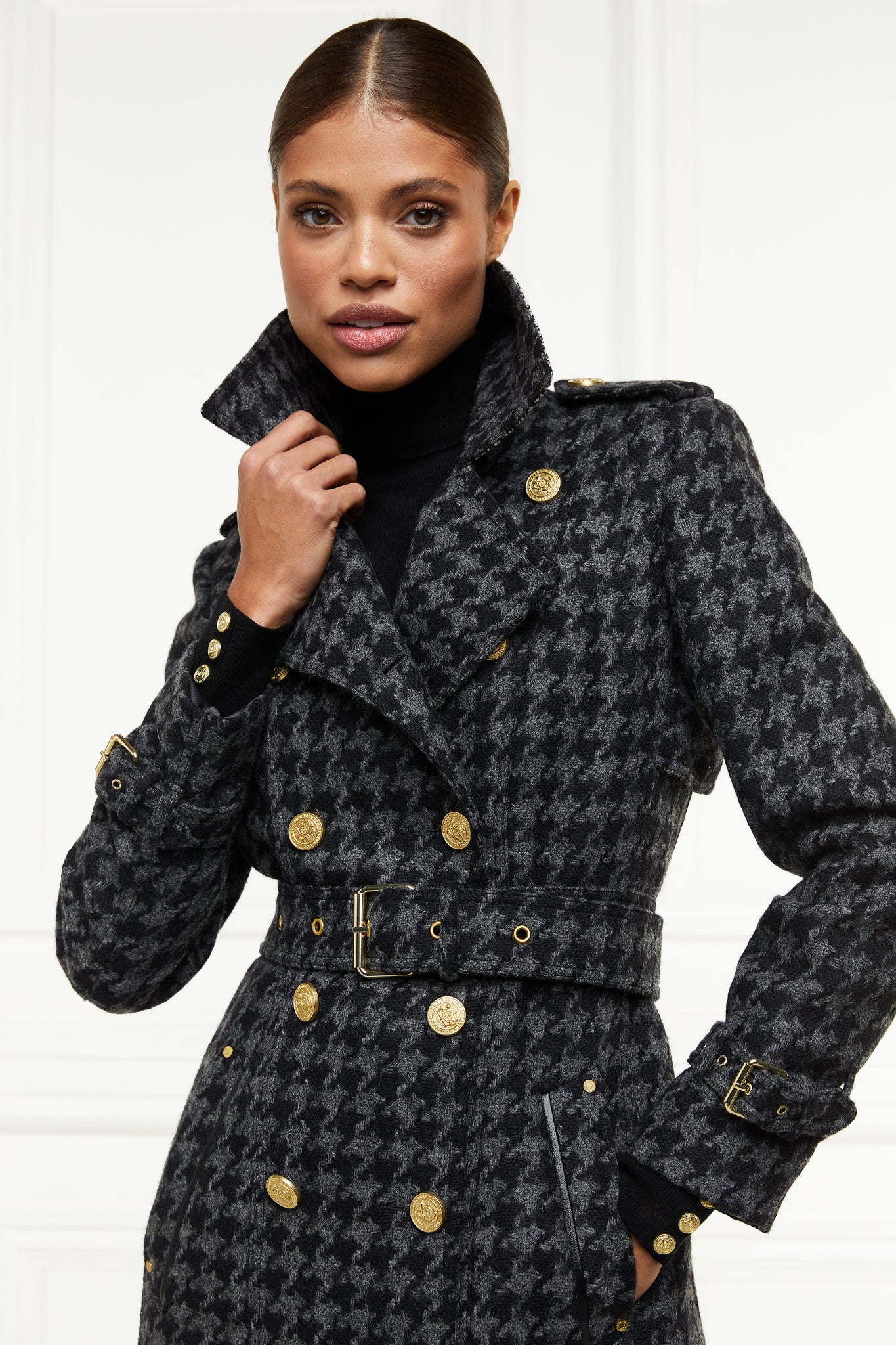 Full Length Chelsea Trench Coat (Large Scale Charcoal Houndstooth) –  Holland Cooper ®