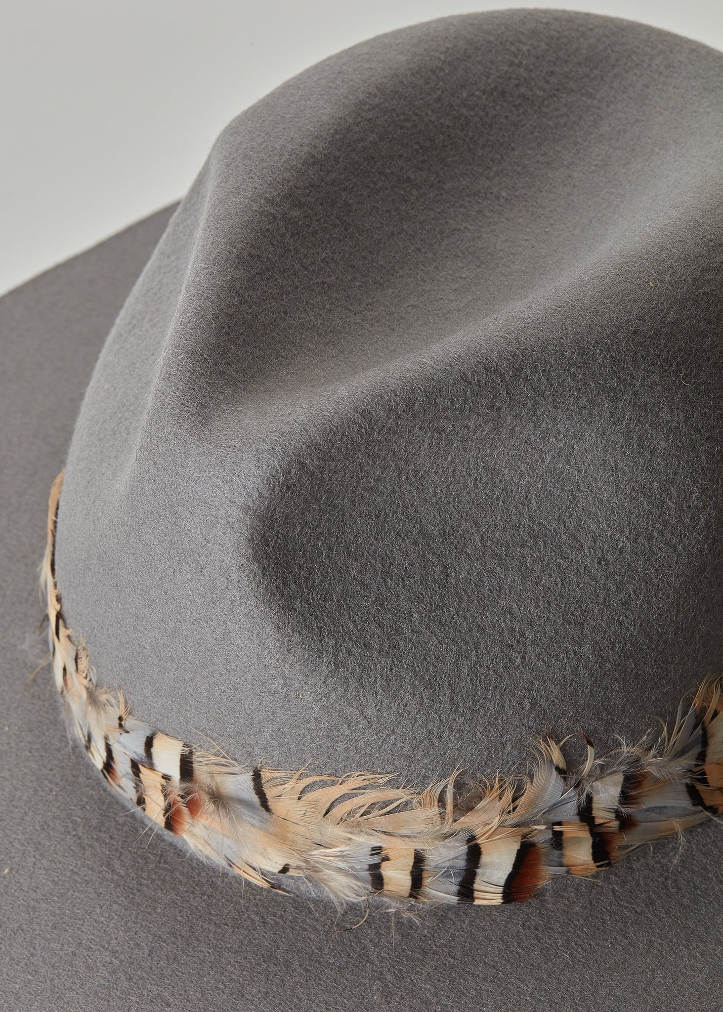 Trilby Hat Double Feather Band (Light Grey)