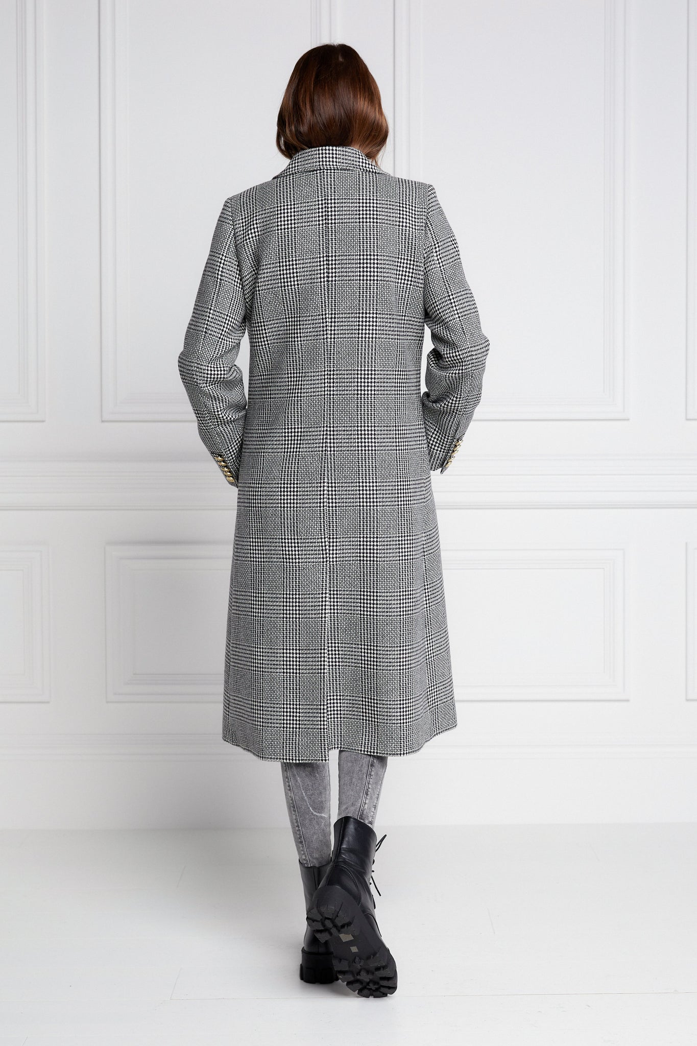 Back of Womens prince of wales monogram black and white wool double breasted mid-length tweed coat 